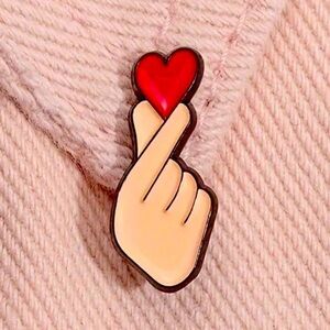 3/$25 Fingers Holding a Small Red Heart Unisex Pin Badge Brooch